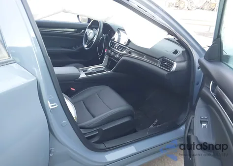 2022 Honda Accord Sport 2.0T z USA, uszkodzony, nr VIN 1HGCV2F33NA025490